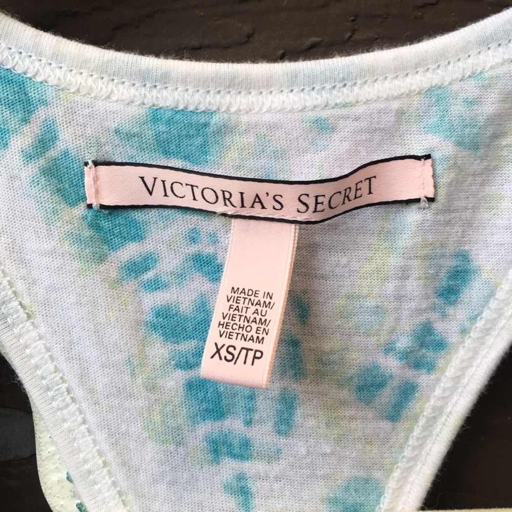 Victoria’s Tie-dye Tank - Picture 6 of 7